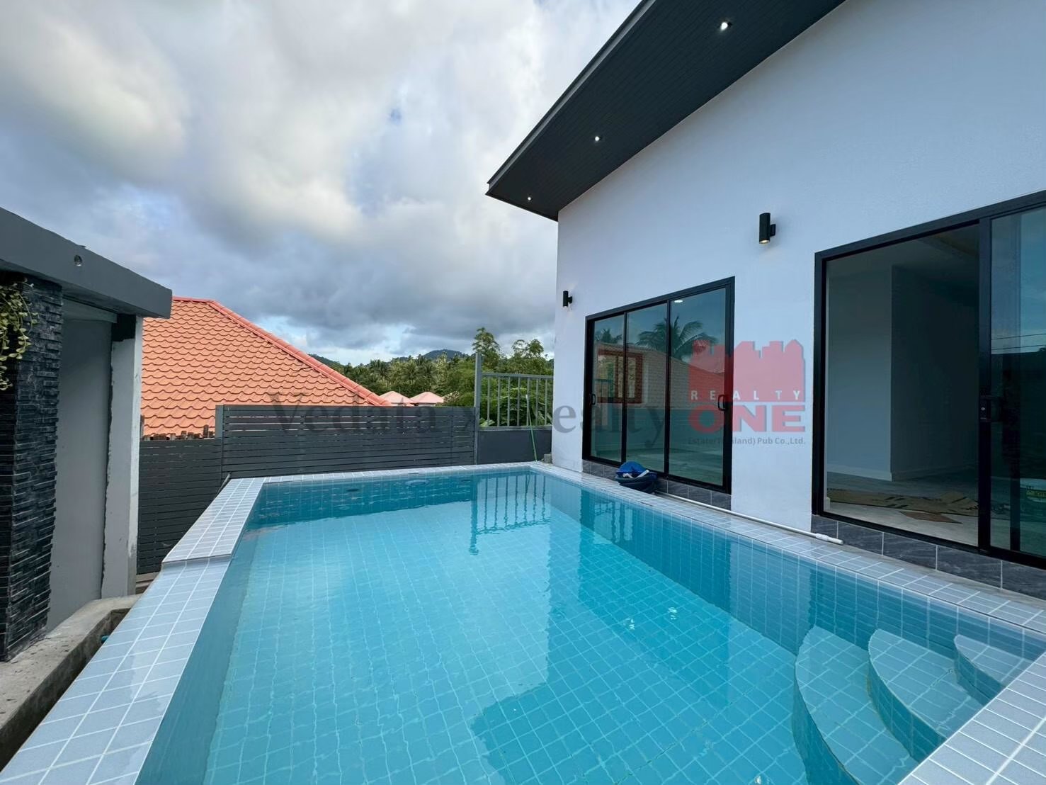 Mountain View Pool Villa for Sale – Maenam Koh Samui